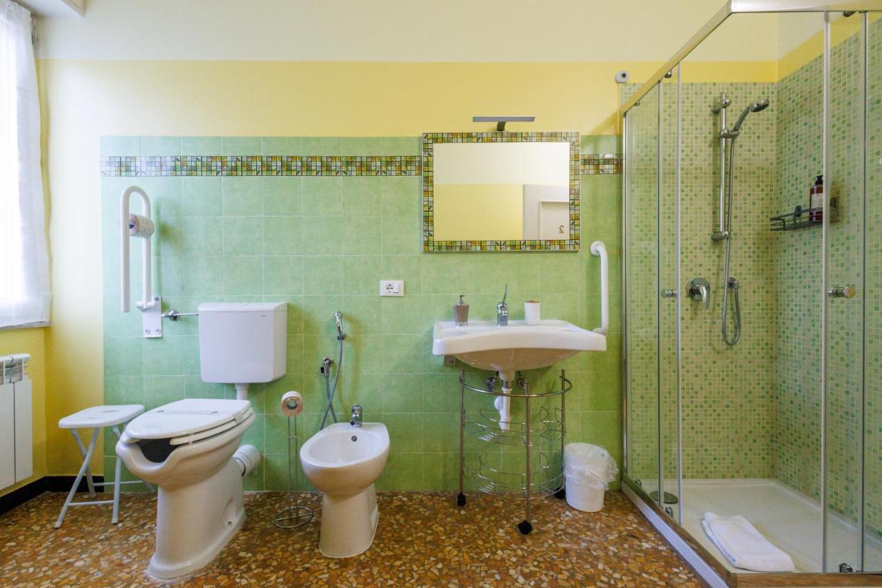 Casa Vittoria Di San Martino Affittacamere Genoa Luaran gambar