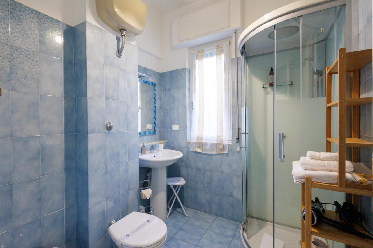 Casa Vittoria Di San Martino Affittacamere Genoa Luaran gambar